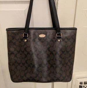 Coach Signature tote -large